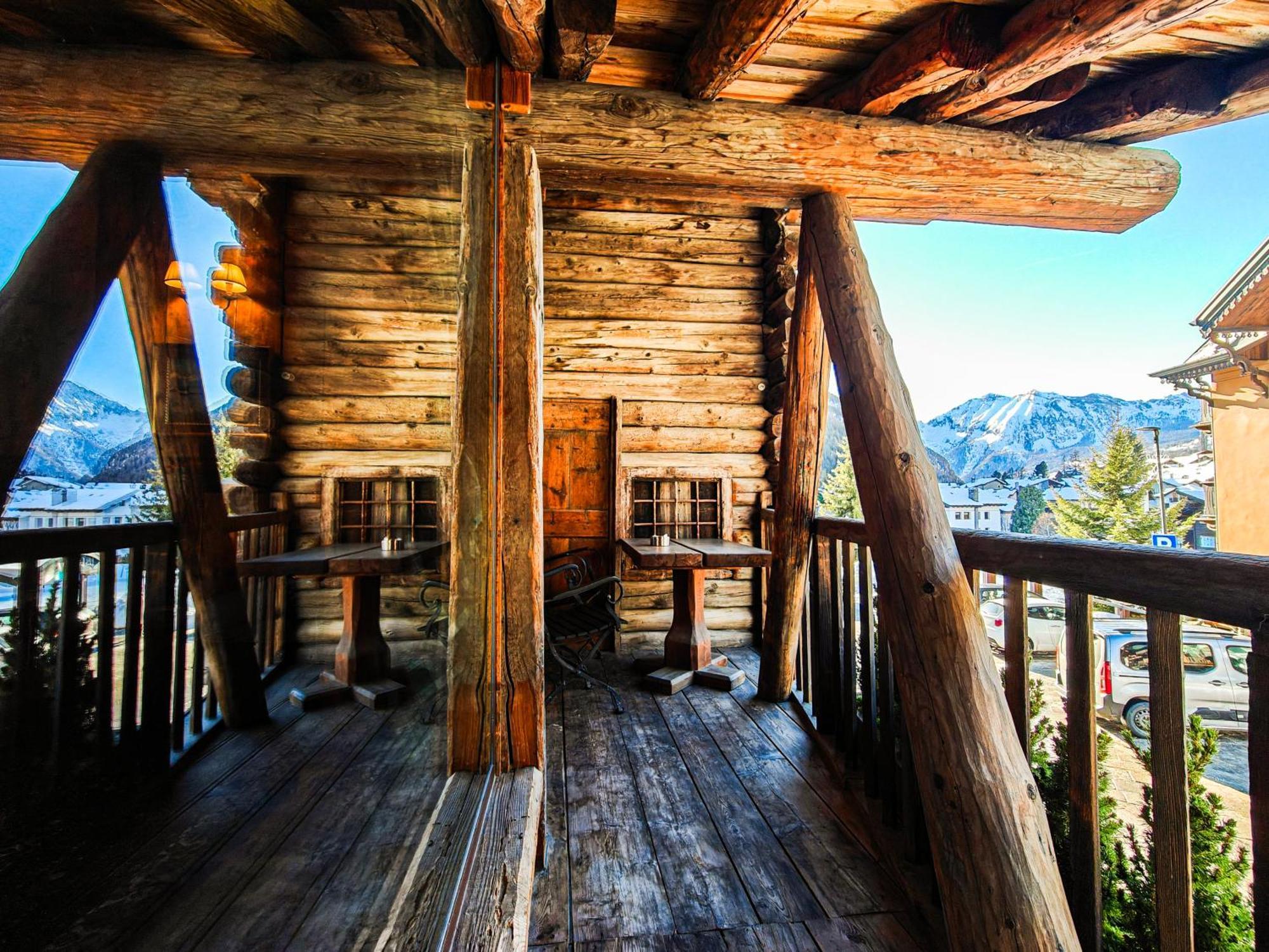 Hotel Breithorn Champoluc Exterior photo