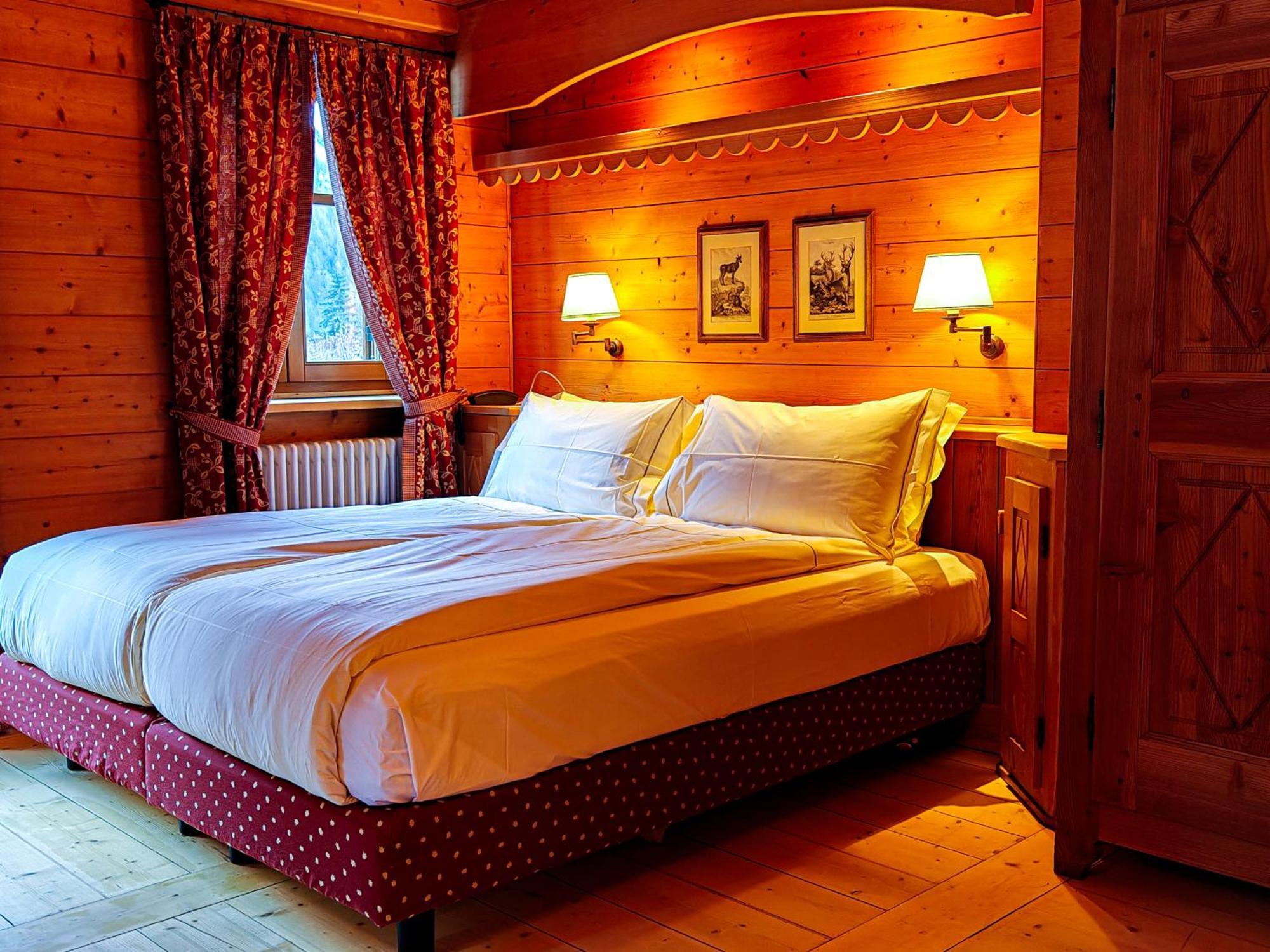 Hotel Breithorn Champoluc Exterior photo