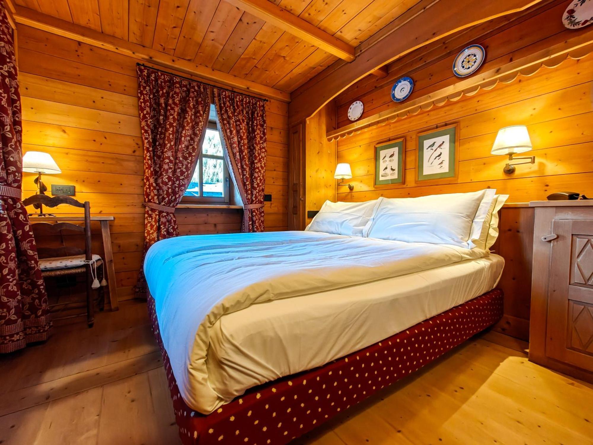 Hotel Breithorn Champoluc Exterior photo